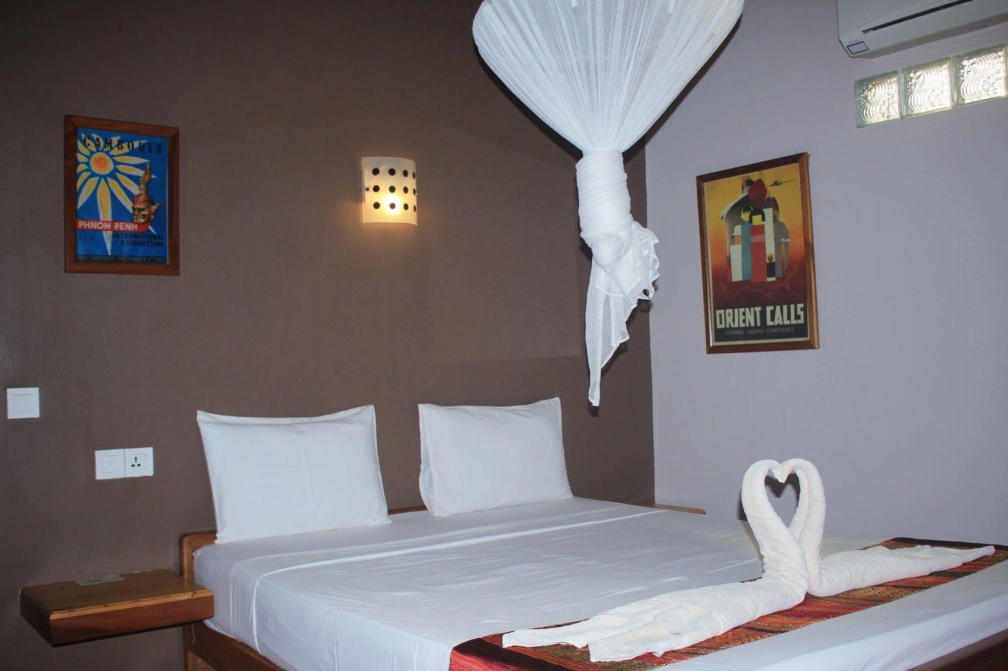 Botanica Hotell Kep Eksteriør bilde