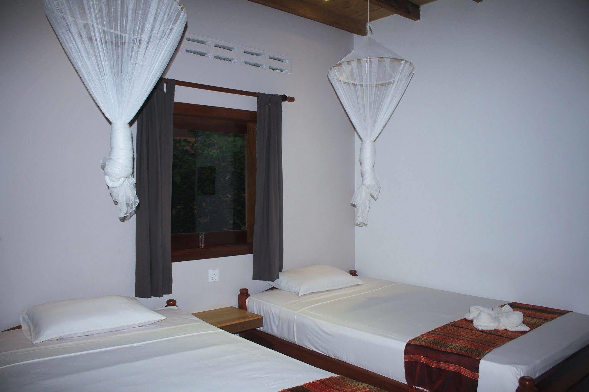 Botanica Hotell Kep Eksteriør bilde