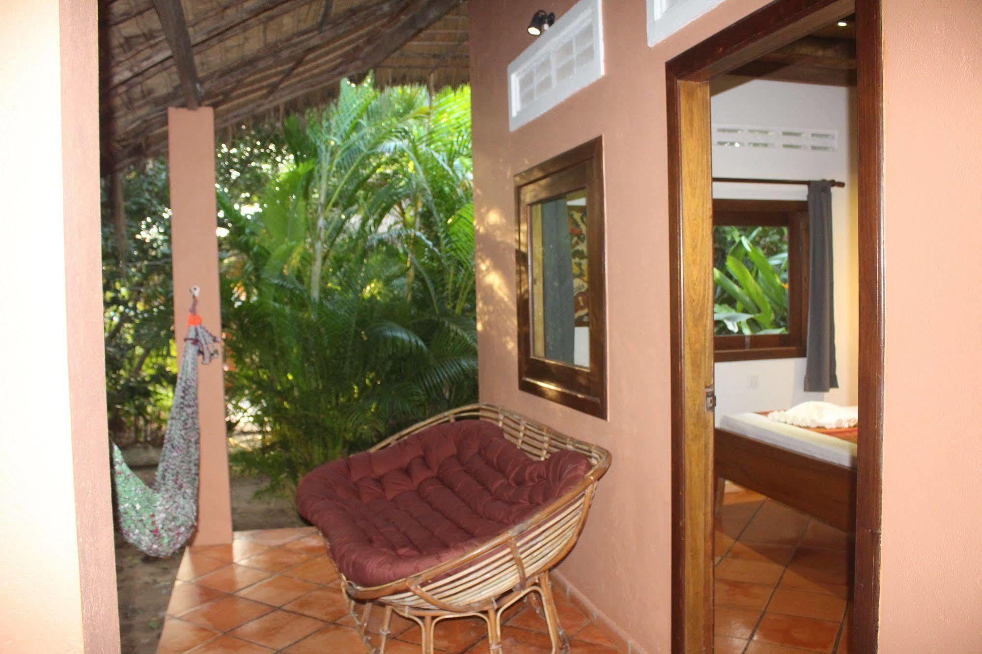 Botanica Hotell Kep Eksteriør bilde